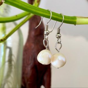 Freshwater Pearl Earrings